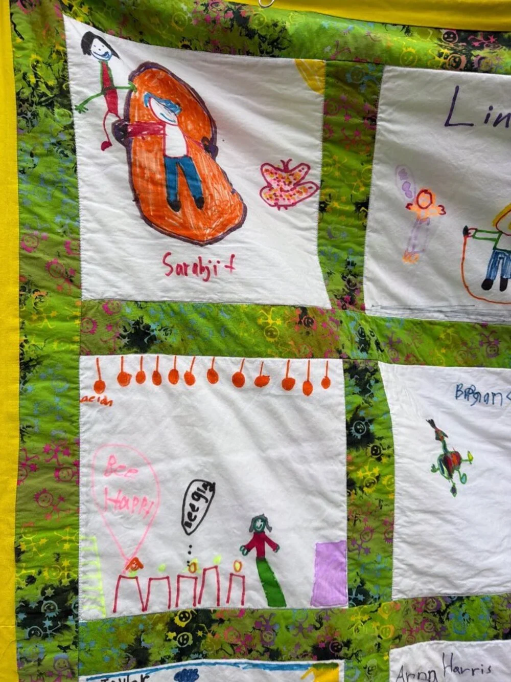 2002 Gregory Heights Elementary Burien WA 1st Grade Memory Throw Quilt 59 x 58 - Picture 9 of 13